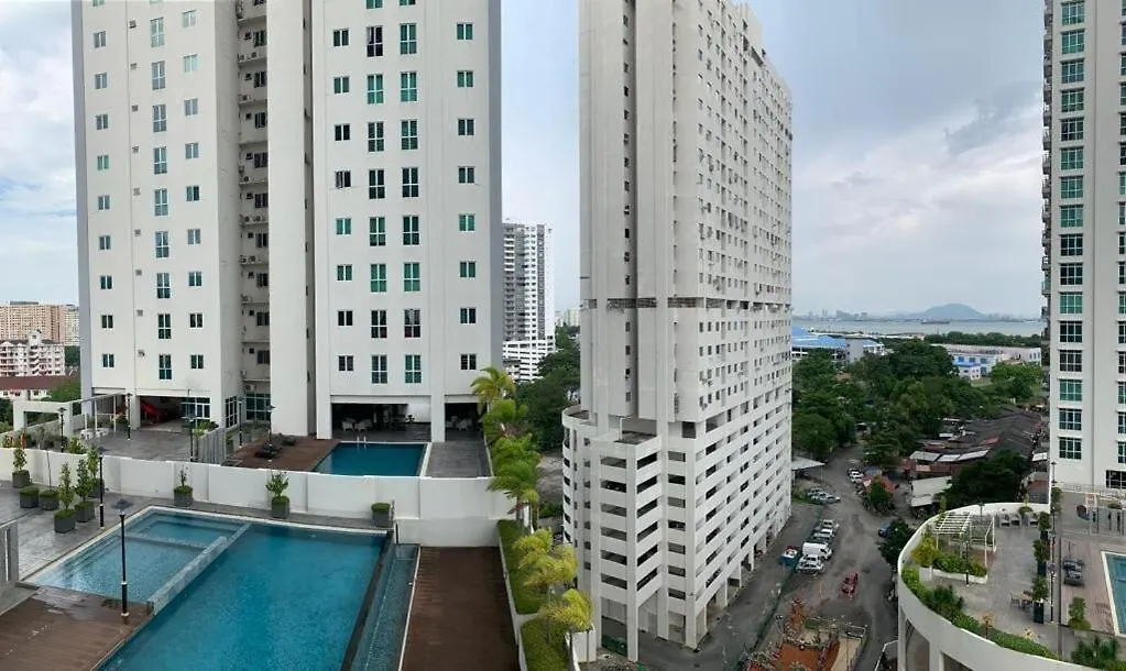 Straits Garden Suites Jelutong 0*,  Malaysia