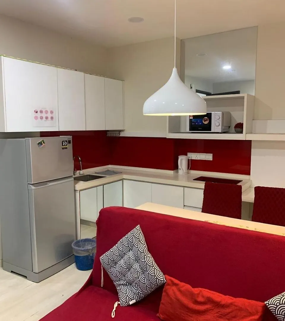 Straits Garden Suites Jelutong Apartment